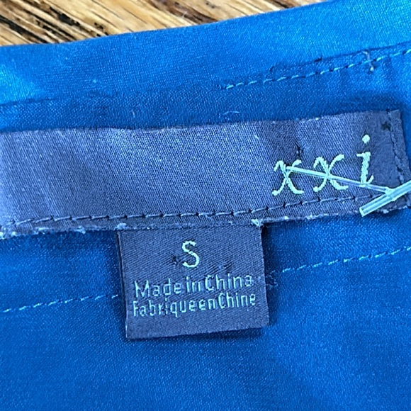 XXi jadestone blue mini dress with ruffle details.  Great condition. Size Small - Picture 2 of 13